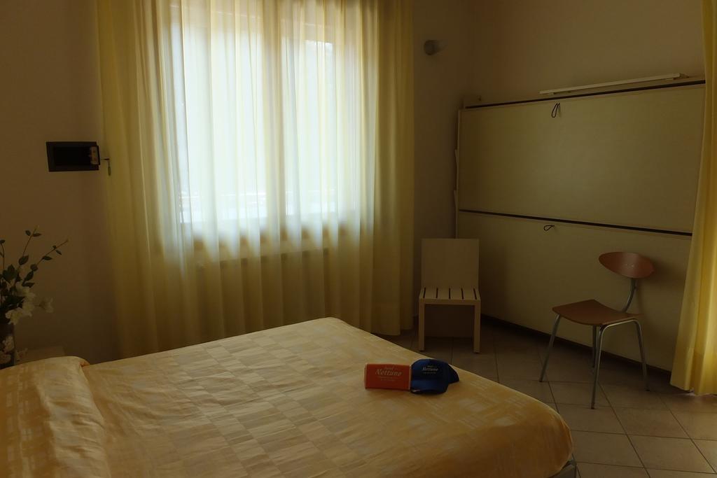 Hotel Nettuno Sottomarina Habitación foto