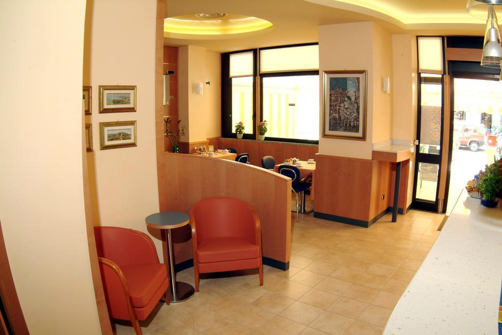 Hotel Nettuno Sottomarina Exterior foto