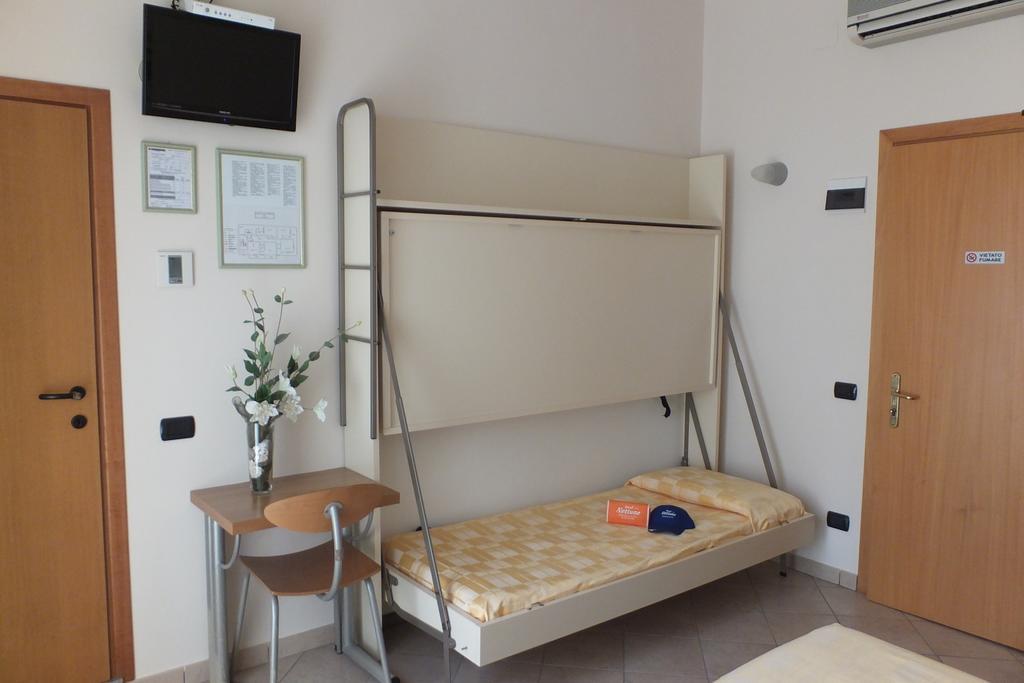 Hotel Nettuno Sottomarina Habitación foto